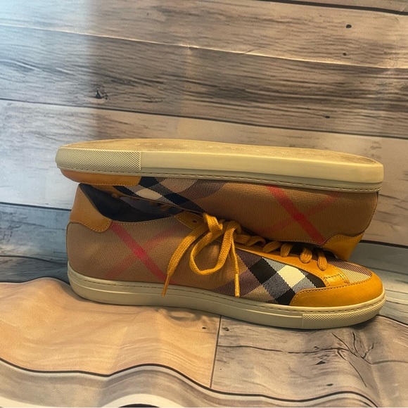 Burberry Sz 41 check sneakers in great condition 🔥EUC🔥 - Picture 11 of 14